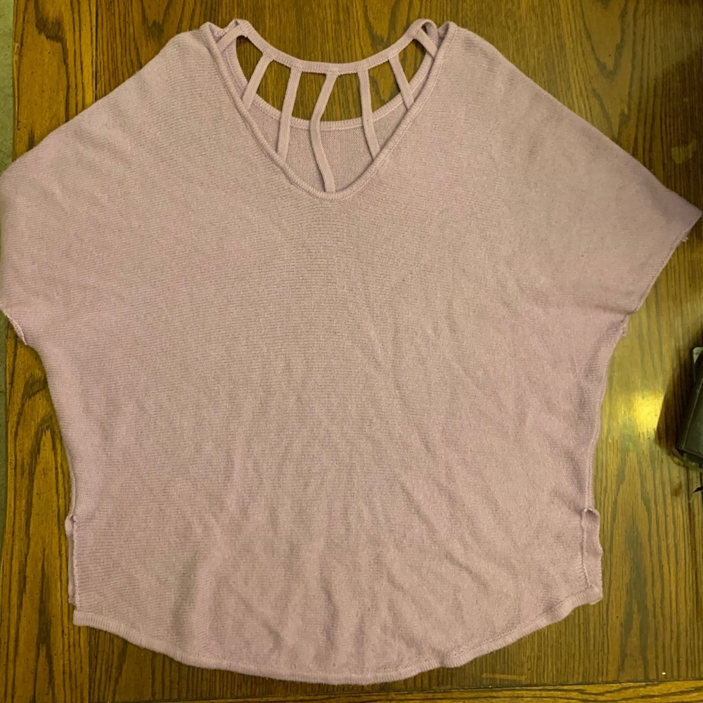 Nice Blouse-Sweater.